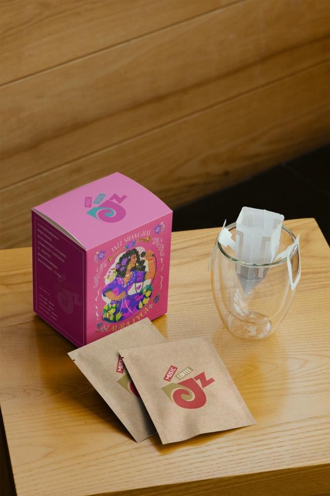 啡文化节即将启幕系列文创产品焕新登场pg电子中国网站第十届陆家嘴国际咖(图3)